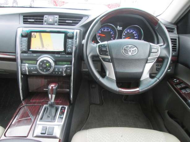 Toyota mark X 2010 full