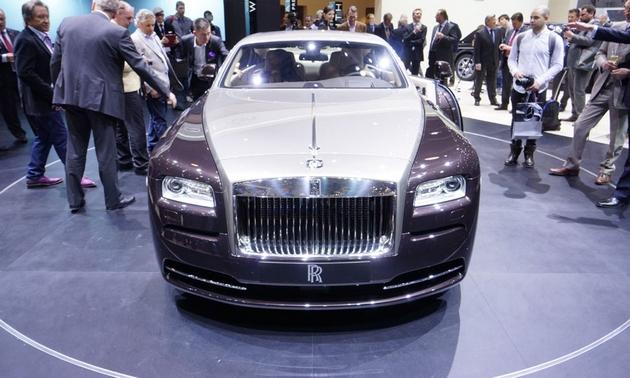 Rolls-Royce-Wraith-in-Geneva-02
