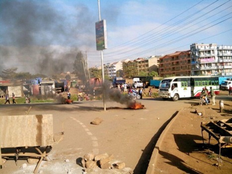 Rioters Block Section of Thika Road