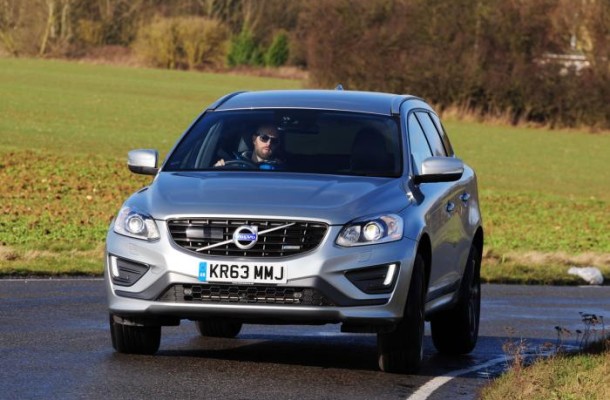 volvo_xc60_d4_front_action