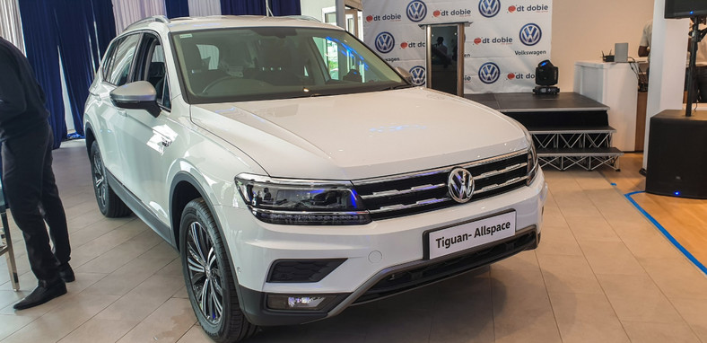 The new Volkswagen Tiguan Allspace. (DTDobieKE)