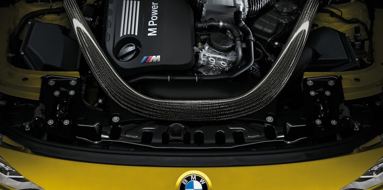 BMW M4-7